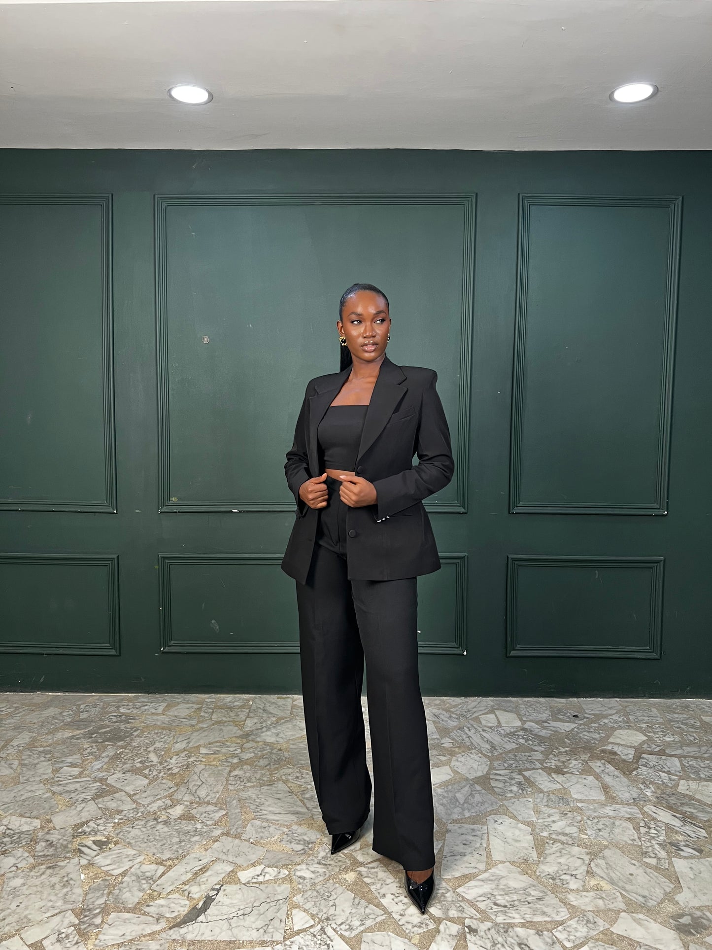 Alali Suit -Black