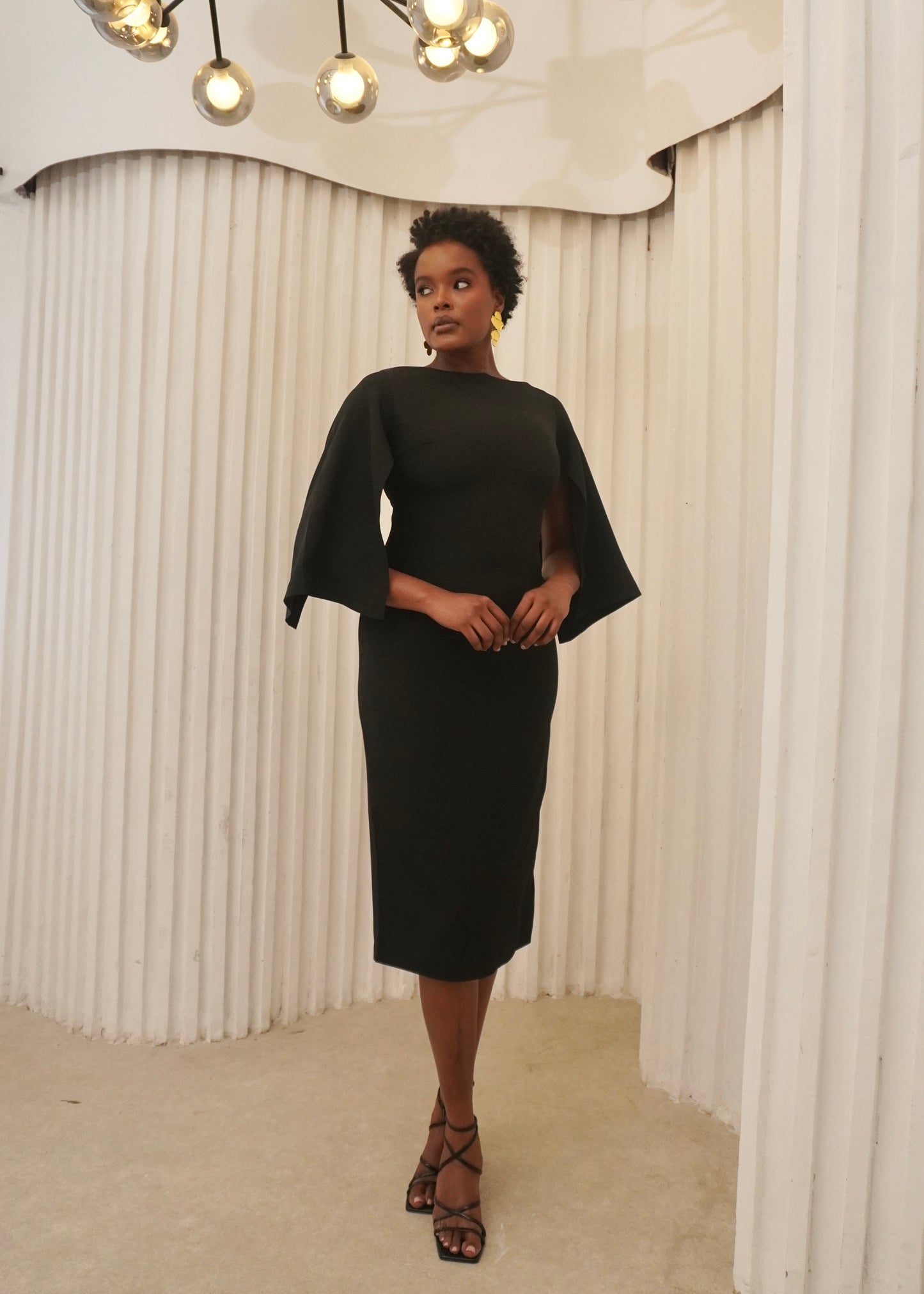 Cape Sleeves Essential Midi Dress Black