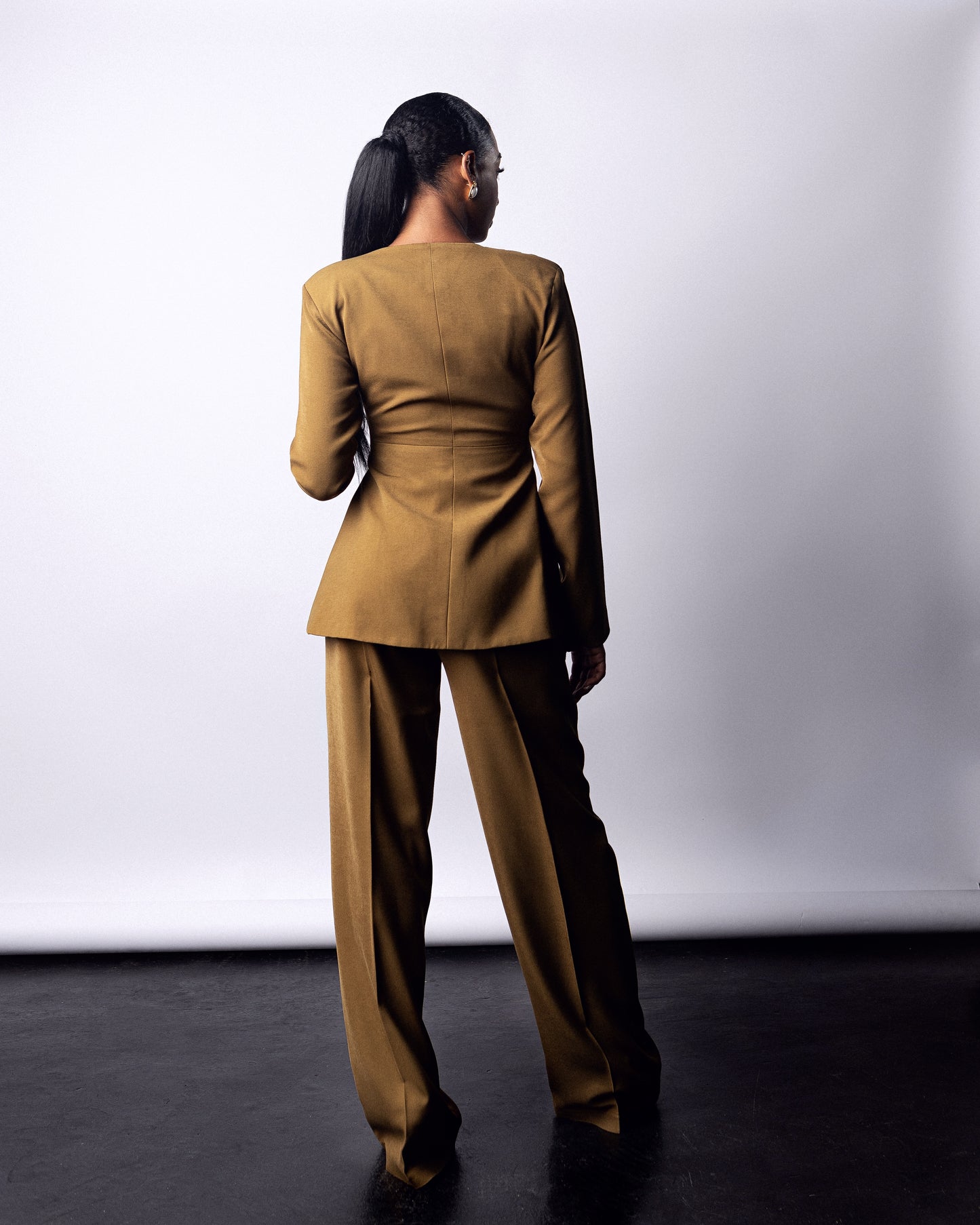 Thandie Suit Olive