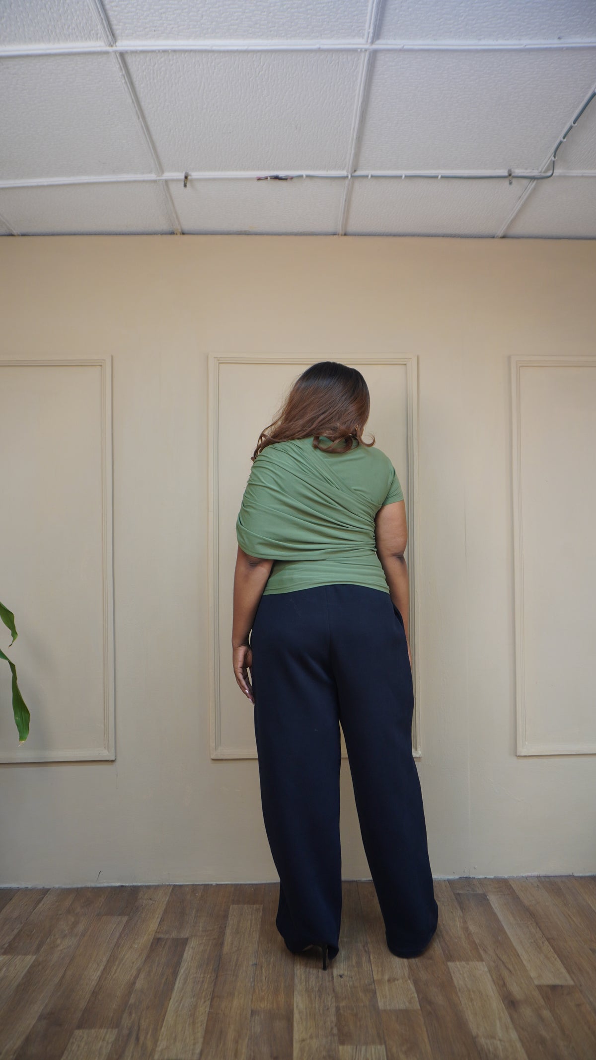 Draped Shoulder Tee Basil Green