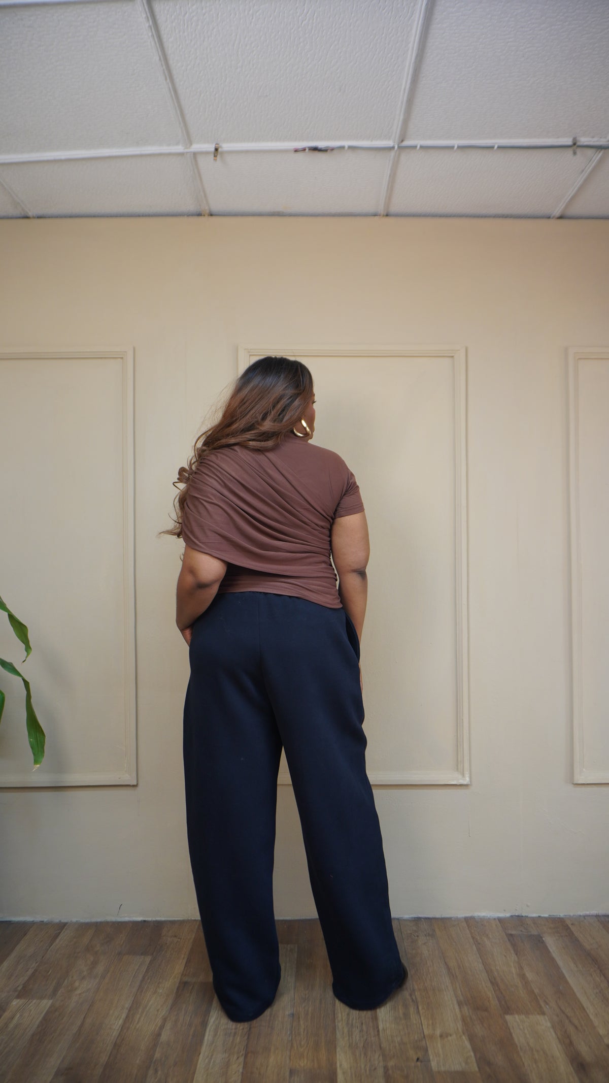 Draped Shoulder Tee Brown