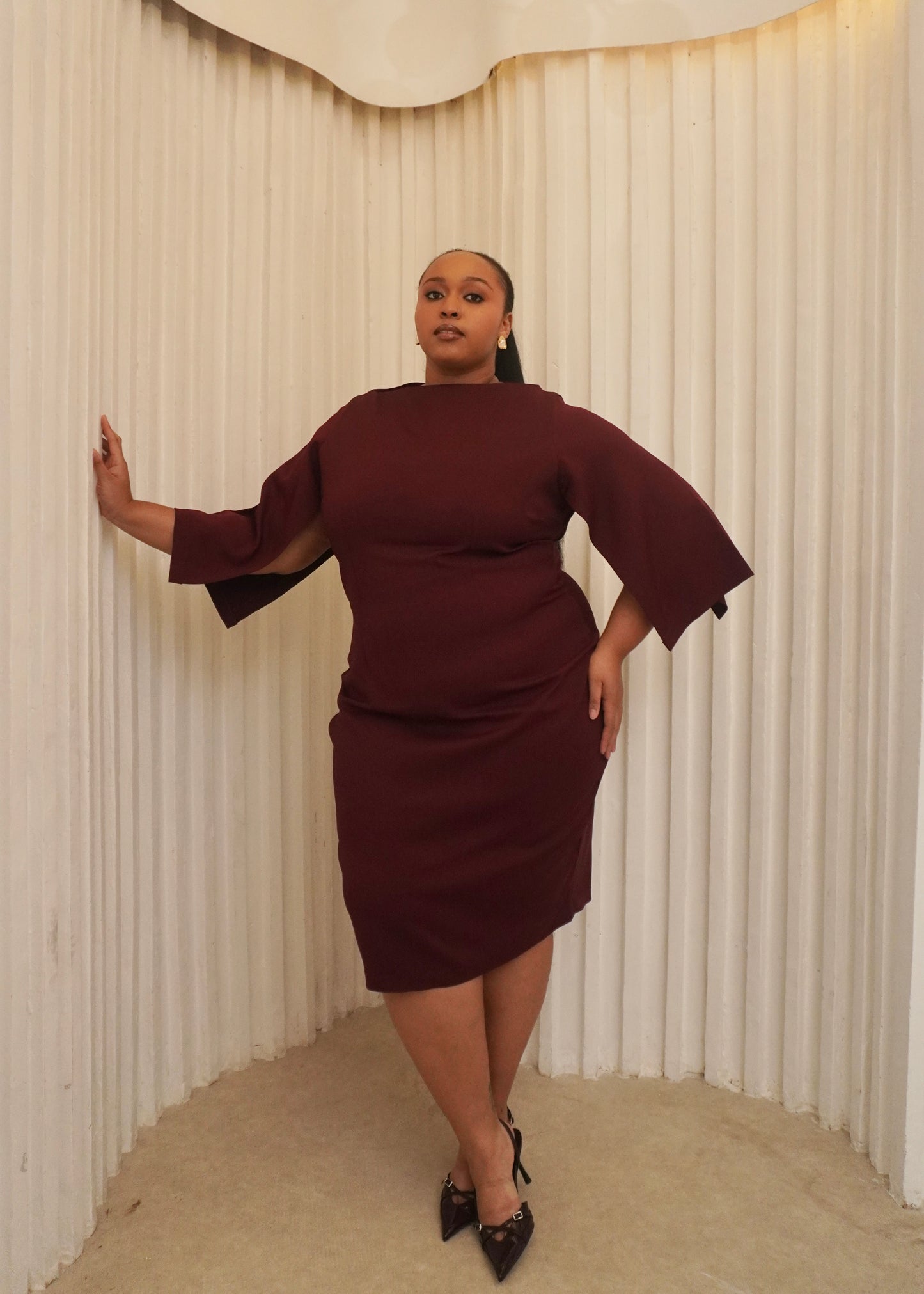Cape Sleeves Essential Midi Dress Burgundy
