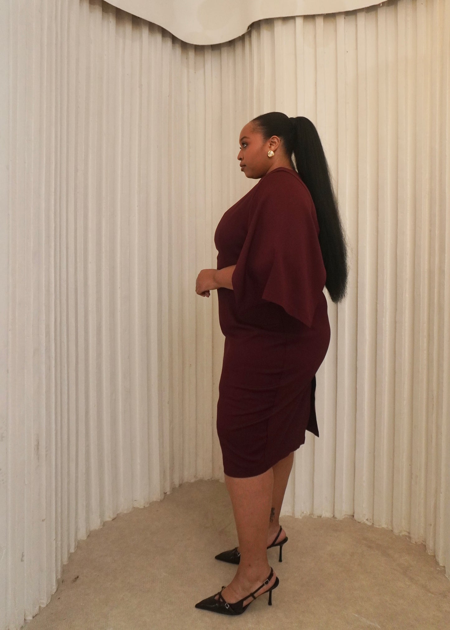 Cape Sleeves Essential Midi Dress Burgundy