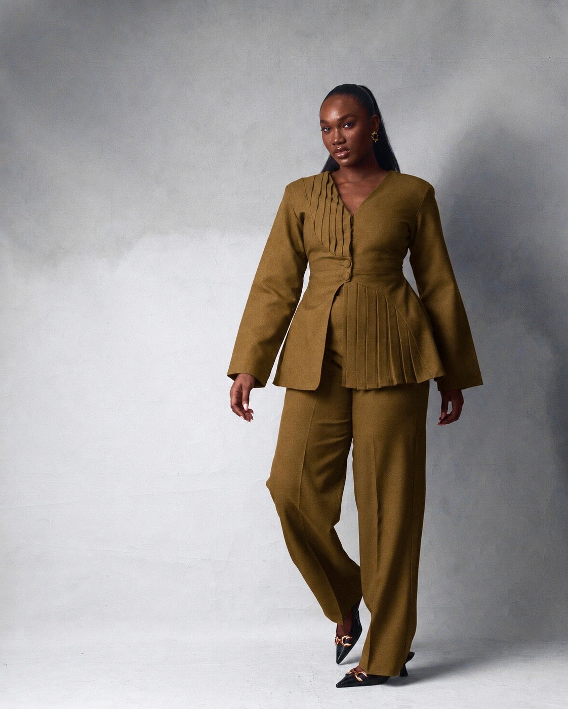 Thandie Suit Olive