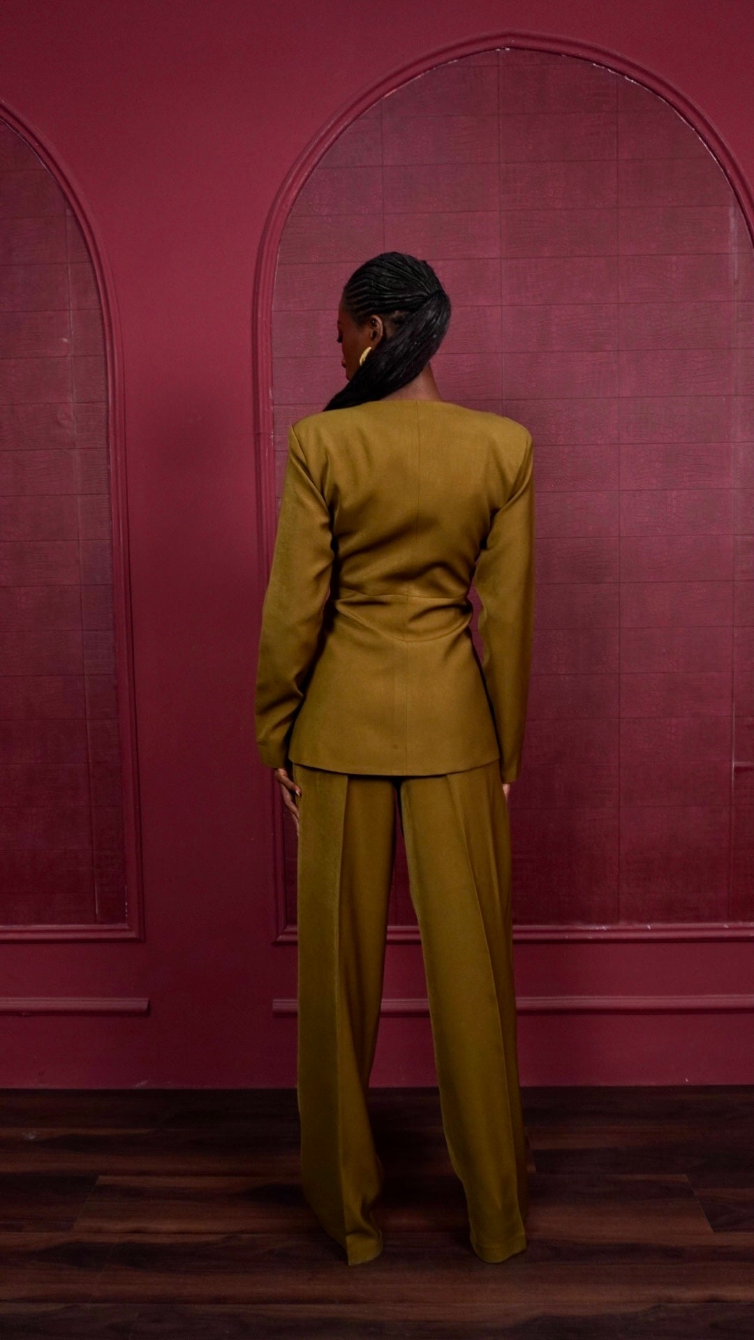 Thandie Suit Olive