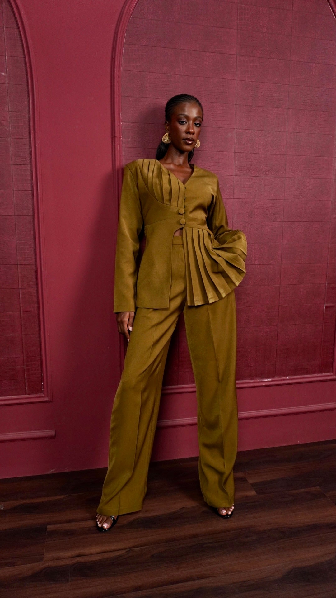 Thandie Suit Olive