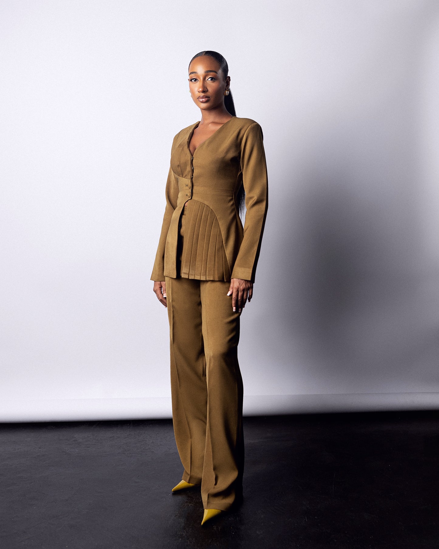 Thandie Suit Olive